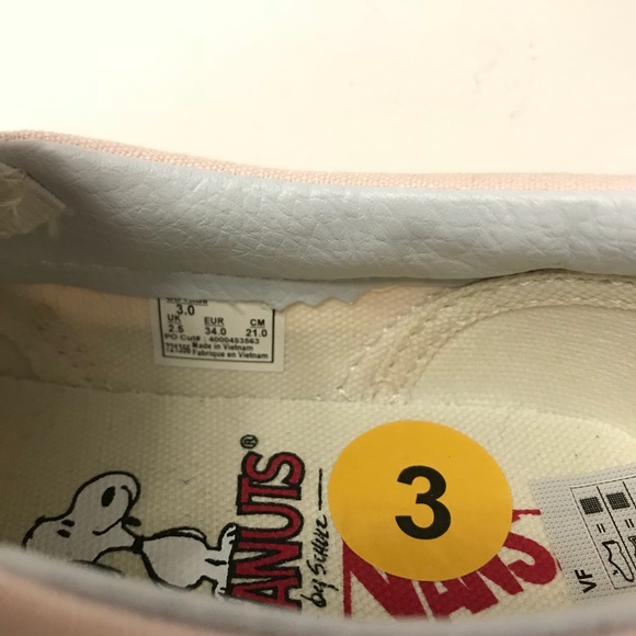 Snoopy authentic slip on vans - Picture 6 of 6